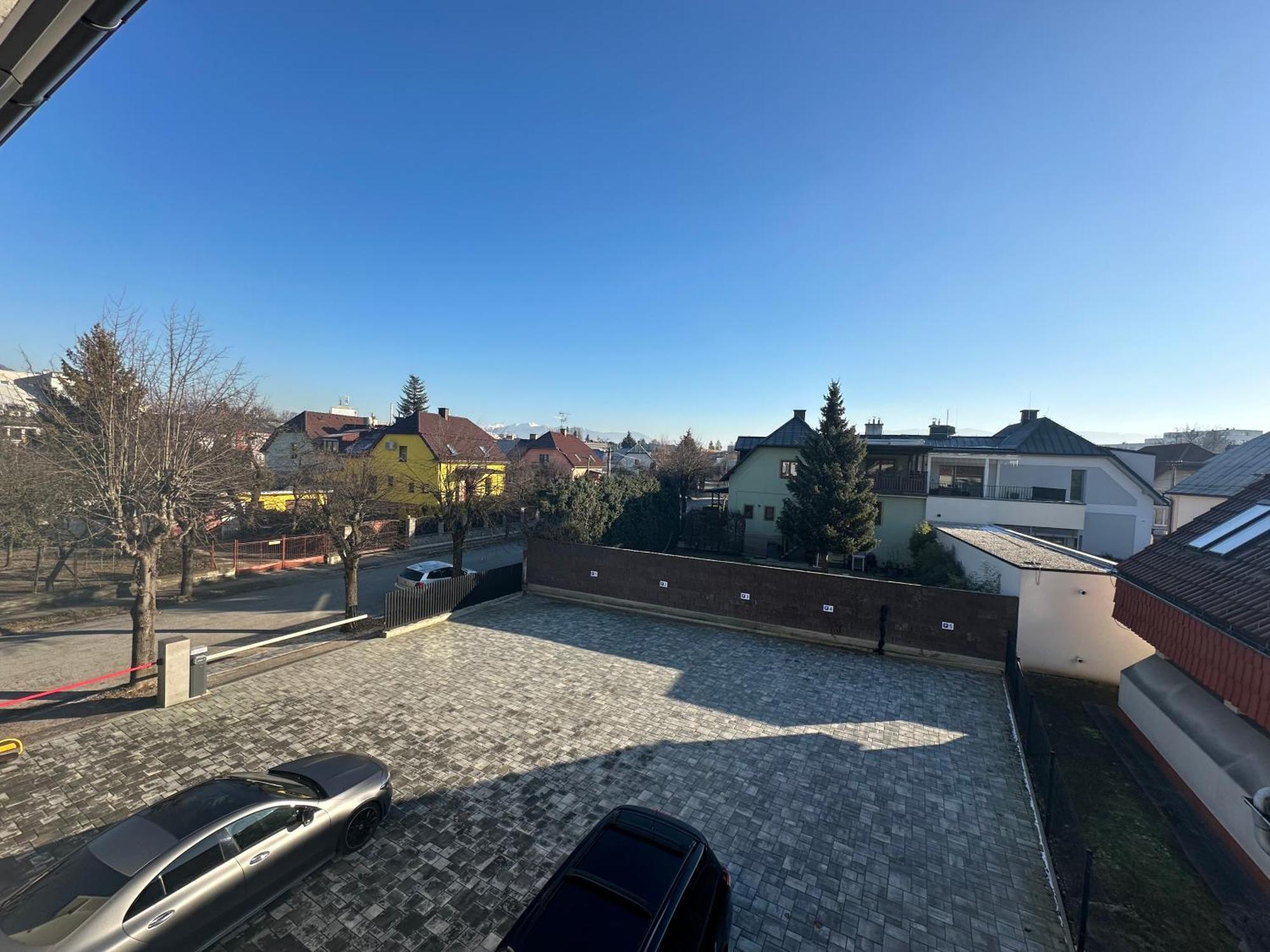 Villa Mala Praha Experience In The Center Of Жилина Екстериор снимка
